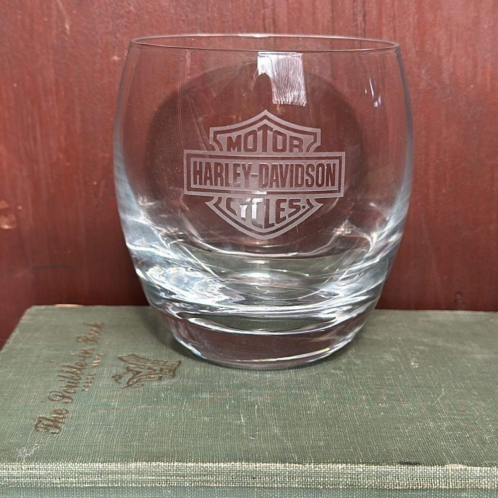 Harley-Davidson Clear Whiskey Glass with Logo - Picture 6 of 6